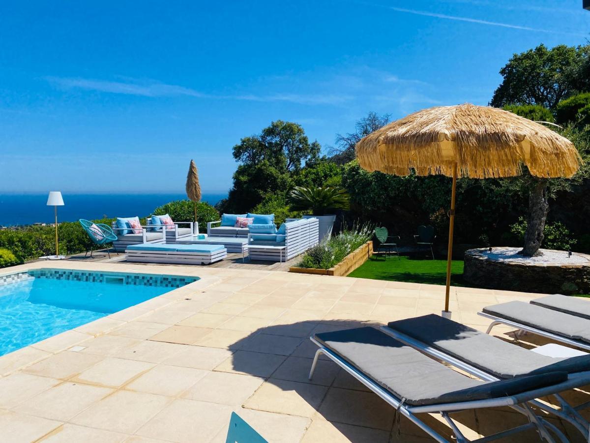 Villa Jucanos - Vue Mer Panoramique Golfe De St-Tropez Cavalaire-sur-Mer Exterior photo